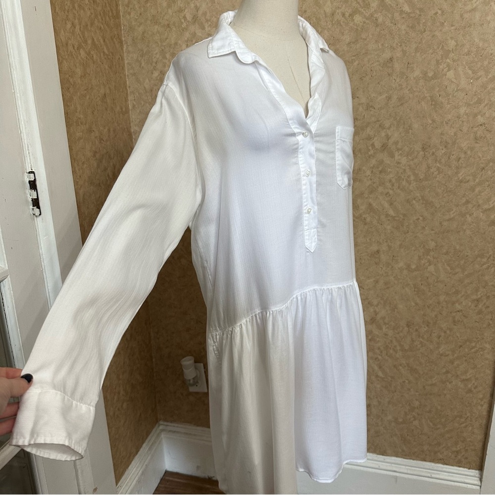 Grayson by Frank & Eileen Changemaker White Shirt Dress
Size 03 - Picture 2 of 10
